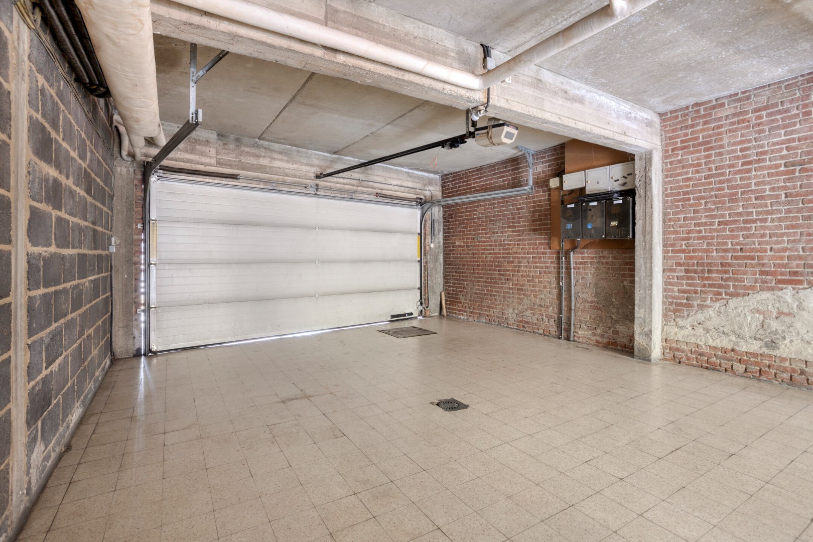 Inrit garage