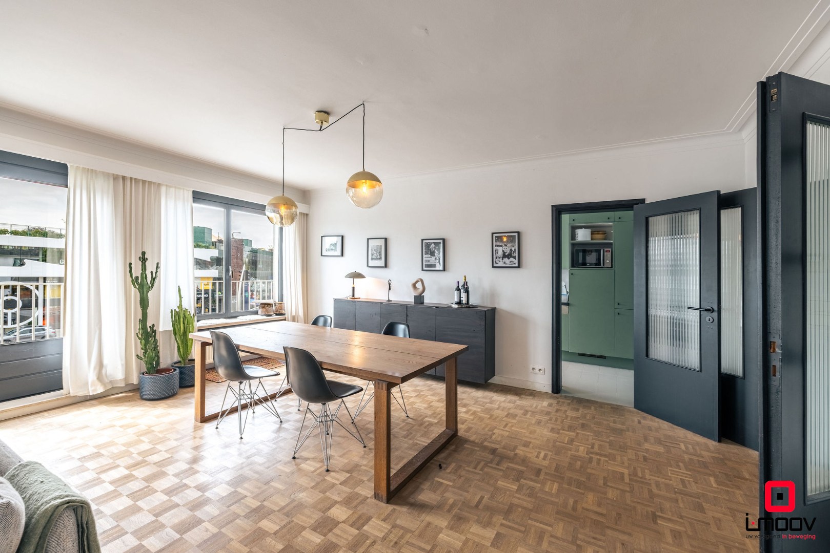 Ruim en lichtrijk appartement met terras en garage op topligging te Sint-Denijs-Westrem 