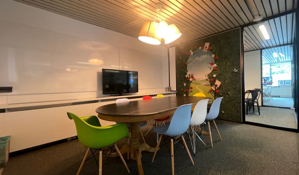 Gelijkvloers kantoor te huur nabij Singel in Antwerpen