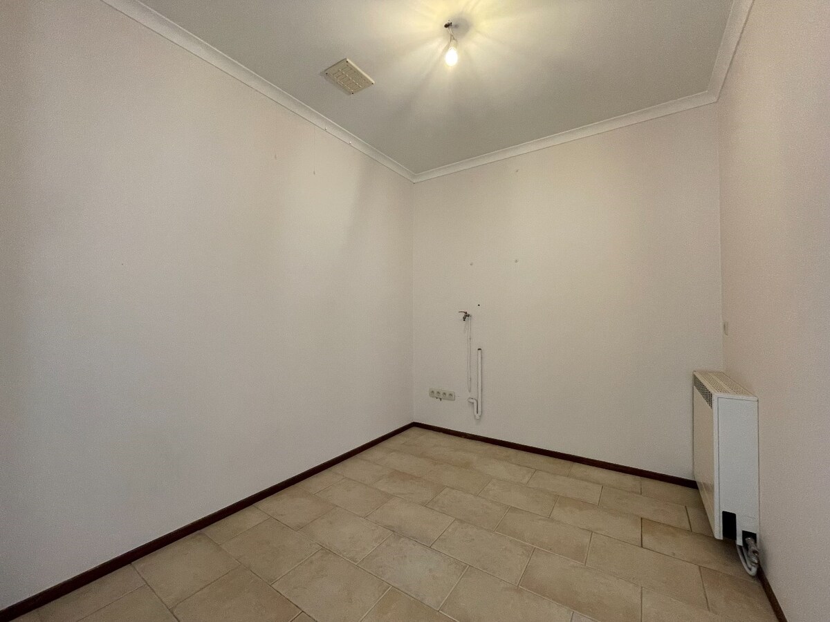 "Ruime open bebouwing met prachtige tuin in Lummen - 3 slaapkamers, bureauruimte en 1 badkamer" 