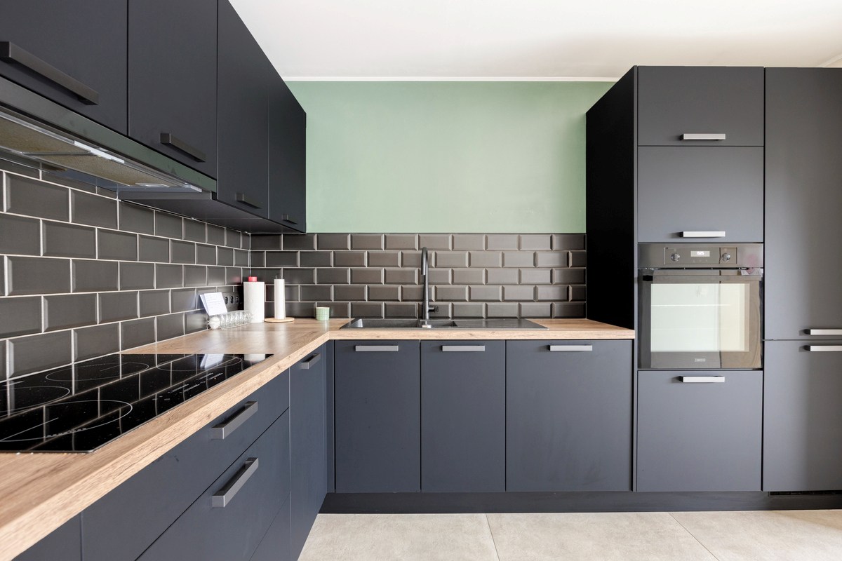 Halfopen bebouwing met 3 slaapkamers, tuin en garage 