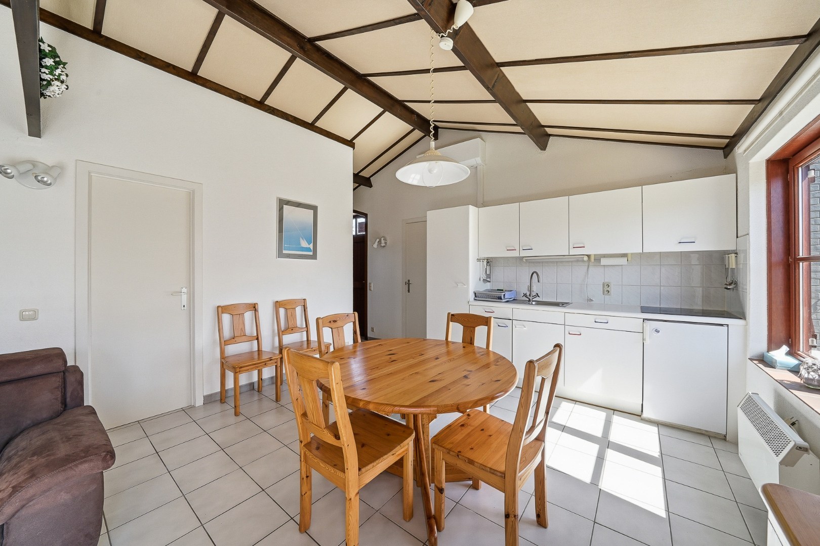 Instapklare vakantiewoning met zonnige tuin en 2 slaapkamers 