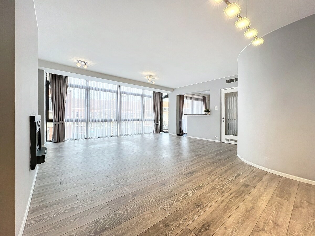 Energiezuinig, ruim tweekamerappartement (115m²) te centrum Deinze 