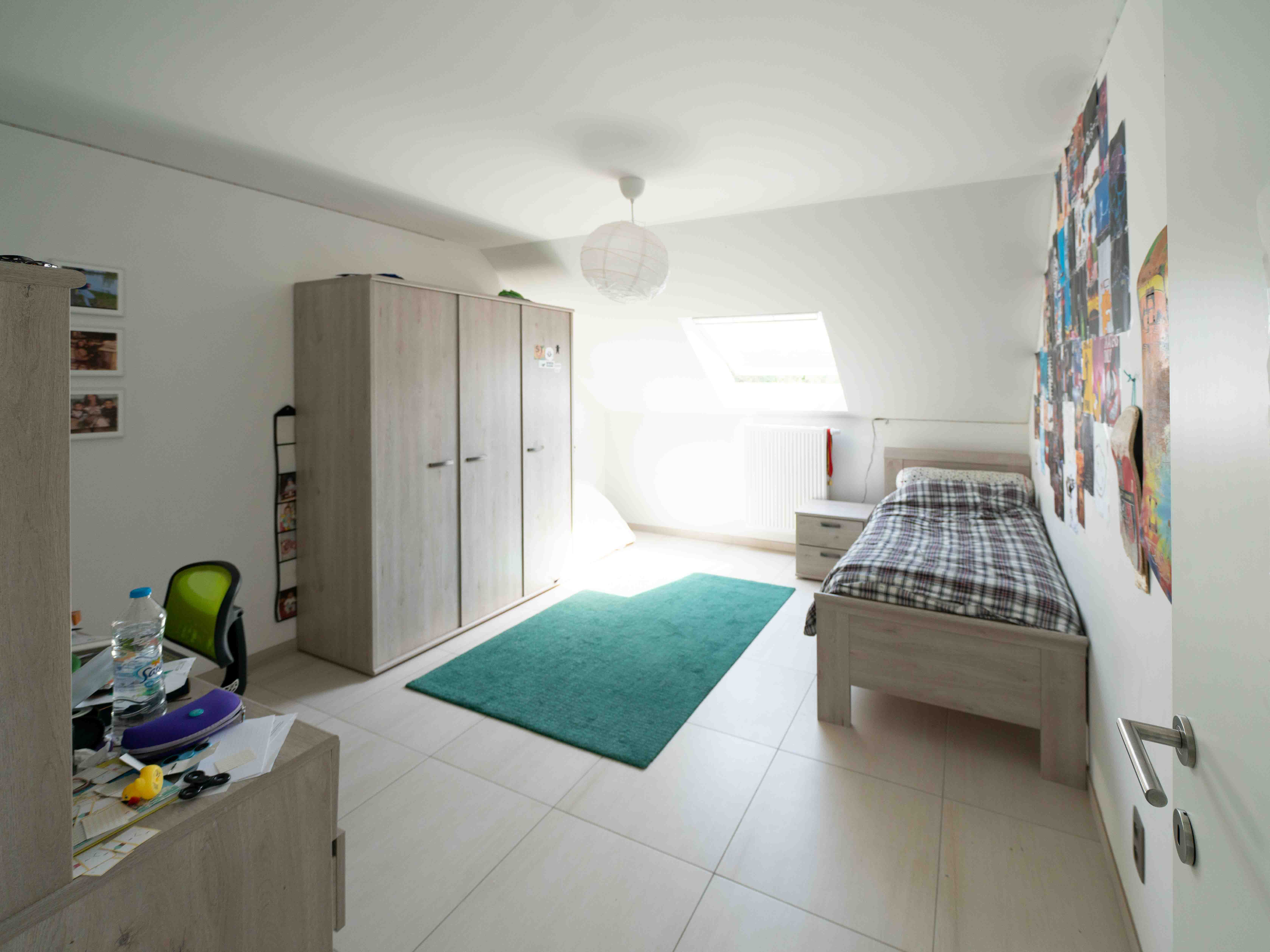 Zéér ruime en recente woning met 3 kamers en 2 badkamers 