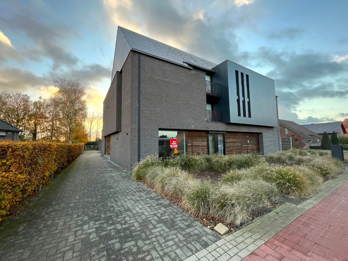 Verkocht duplex - Geel