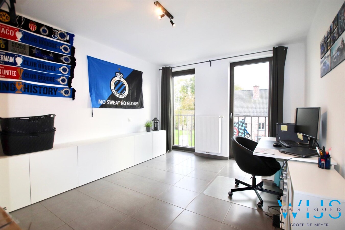 Prachtige duplex + garage in het rustige landelijke OOSTEEKLO ! 