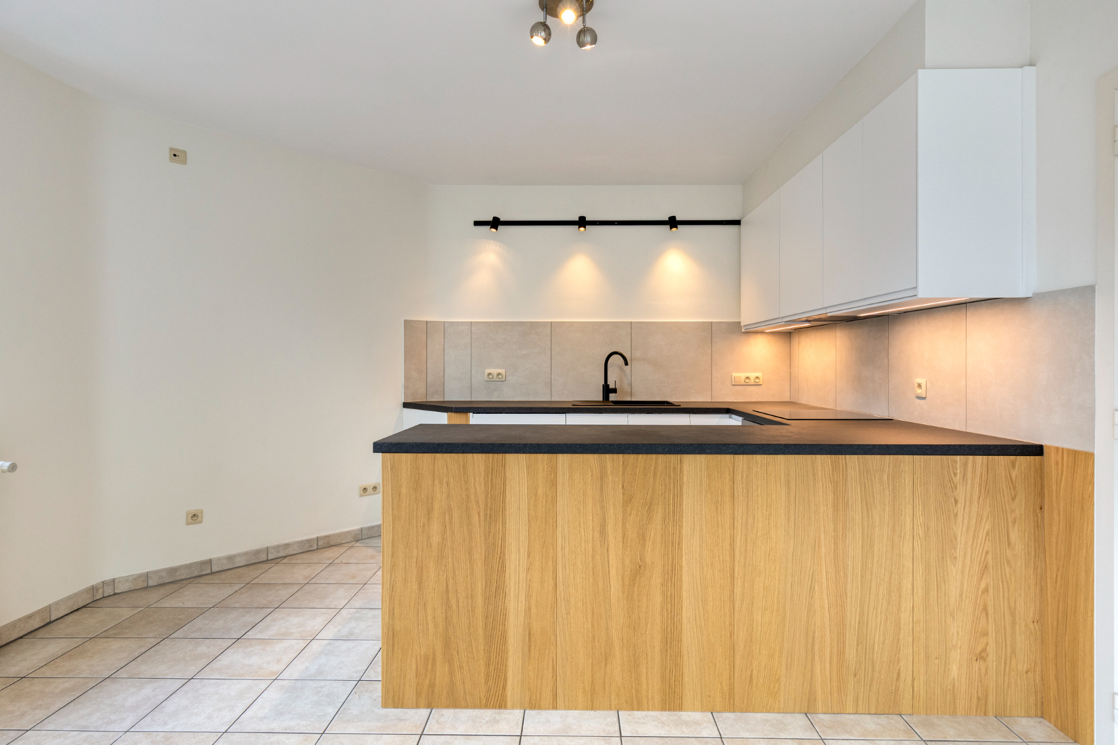 Appartement met 2 slaapkamers, terras en autostaanplaats in Kessel-Lo! - EPC 133 kWh/m² - bewoonbare opp. 65 m² 