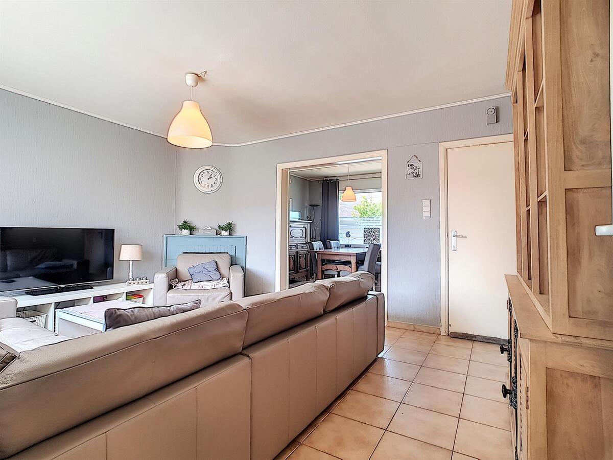 Goed gelegen woning met zonnige tuin en uitweg achteraan - Zeebrugge 