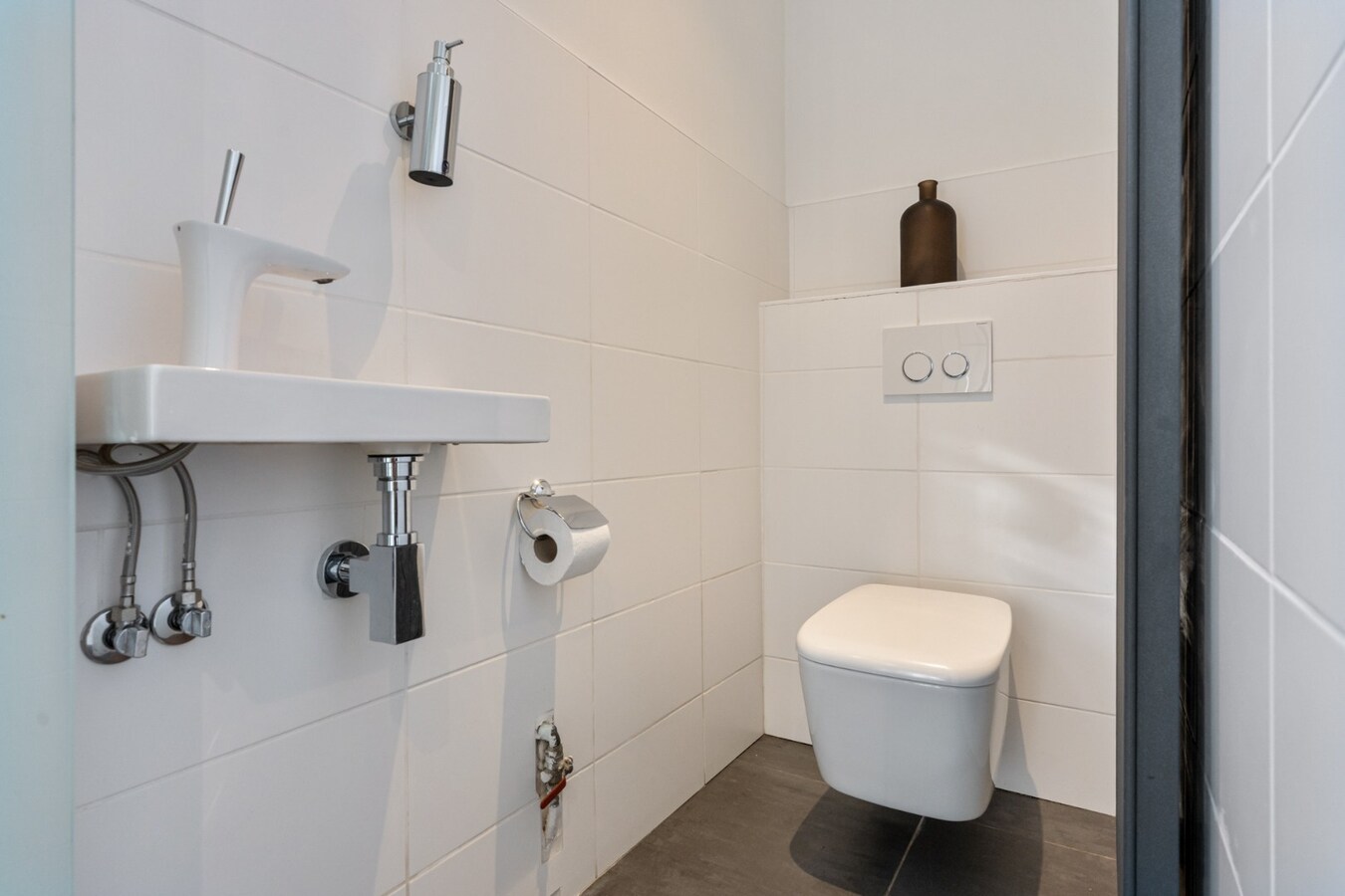 Gezellige, instapklare stadswoning in het centrum van Maaseik grenzend aan de groene wal! 