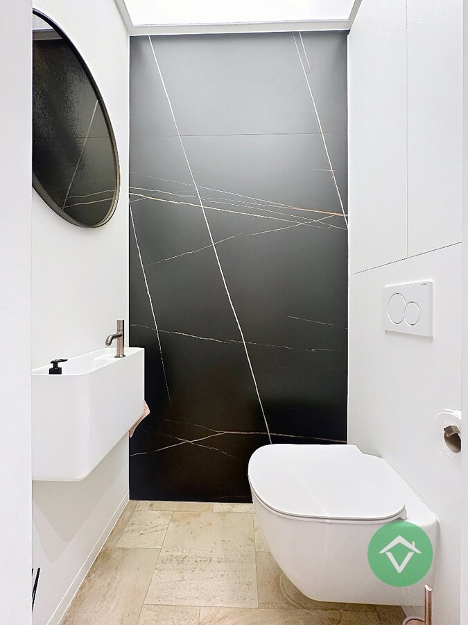 Exclusieve alleenstaande villa met zonnige tuin in een gegeerde woonomgeving te Koekelare 