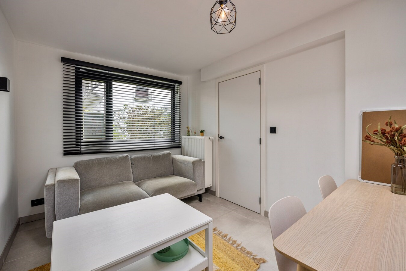 Residentieel gelegen, vrijstaande woning met praktijkruimte 