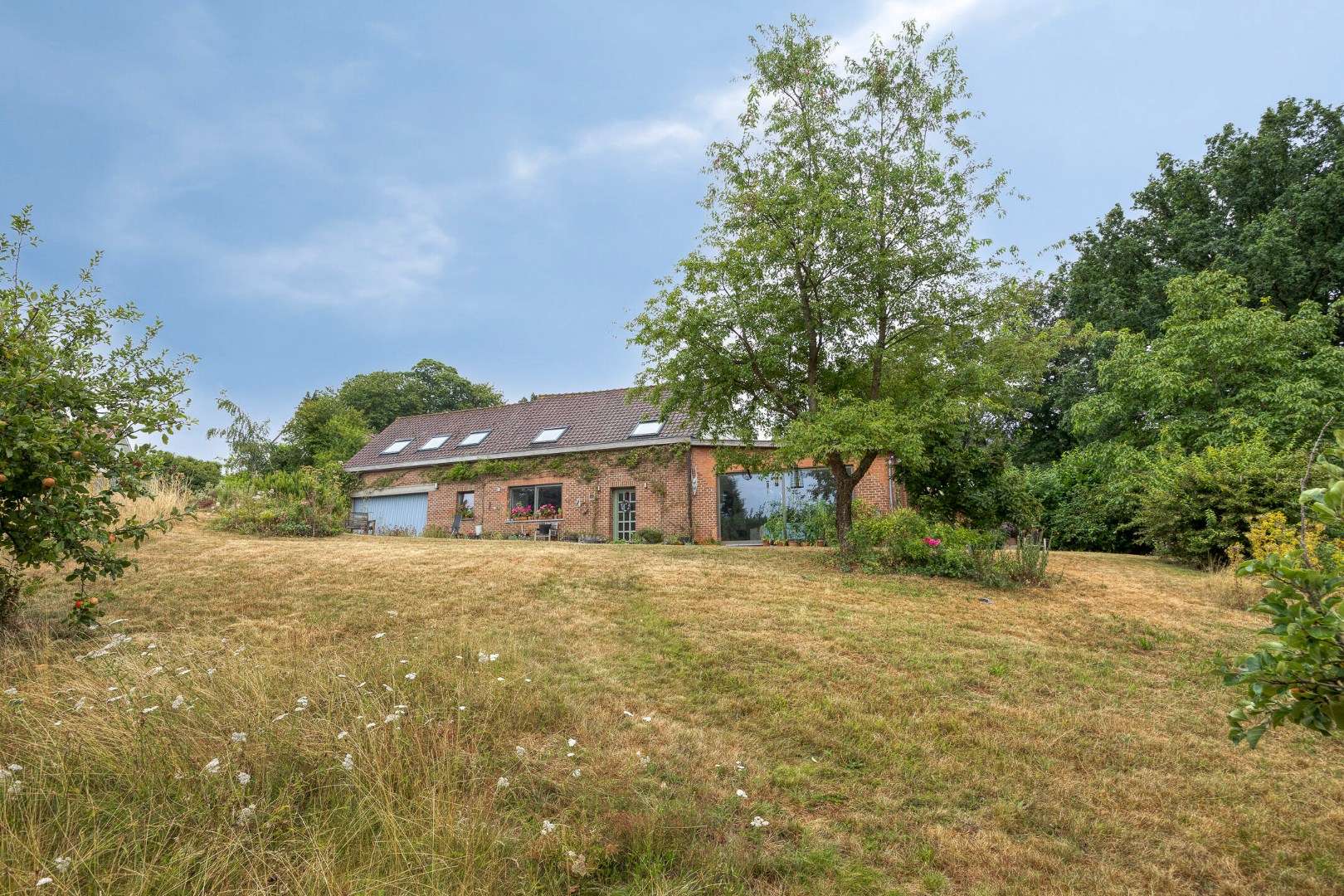 WONING met 4 kamers + bureau + garage 1640 SINT-GENESIUS-RODE 