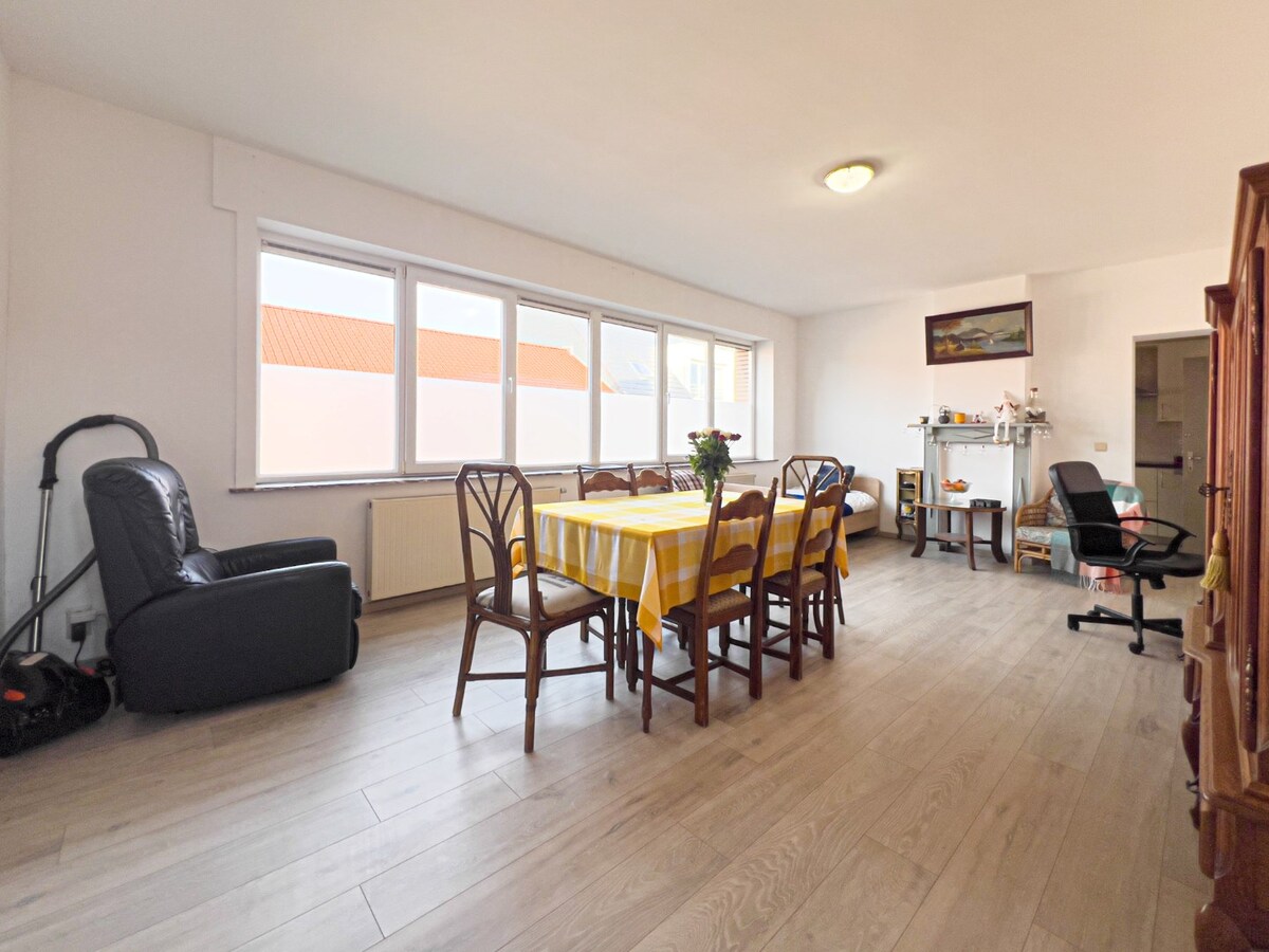 Opbrengsteigendom met 2 appartementen 