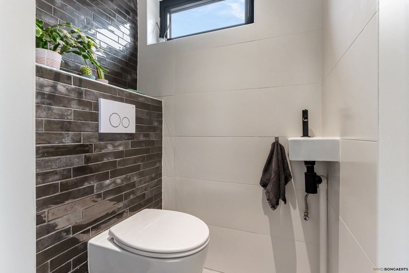 Ruime woning met 4 slaapkamers 