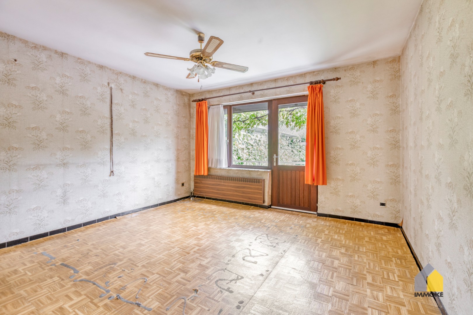 Op te frissen woning met 3 slpk op perceel van 5a 67ca. 