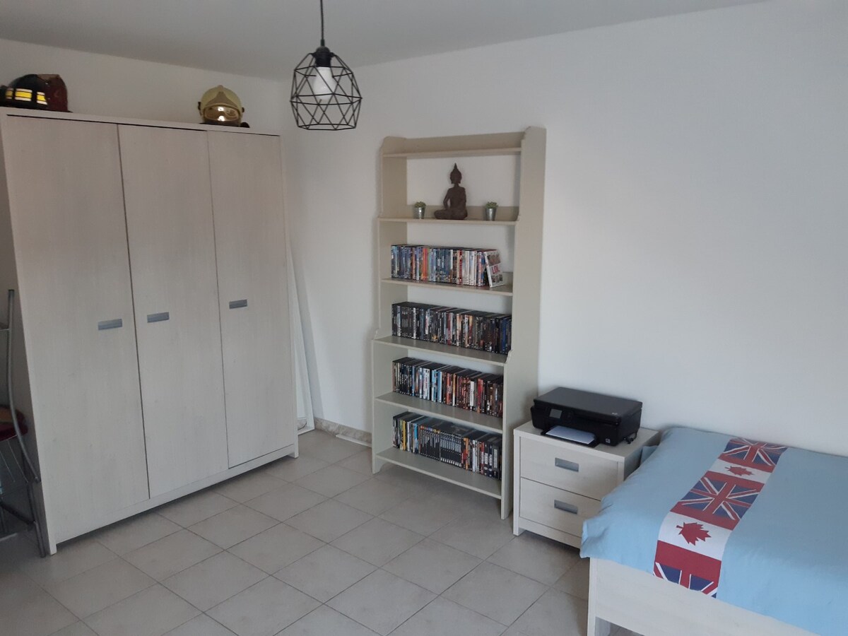 Ruime woning (4 slaapkamers) met garage 