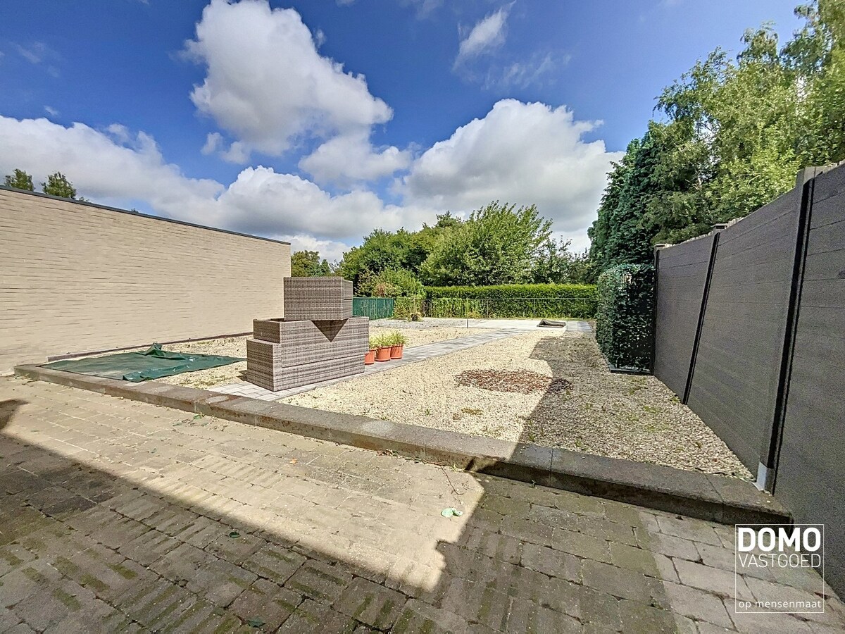 Gelijkvloers appartement met tuin en ondergrondse garage te Kermt - energielabel B -121m² bewoonbare oppervlakte 