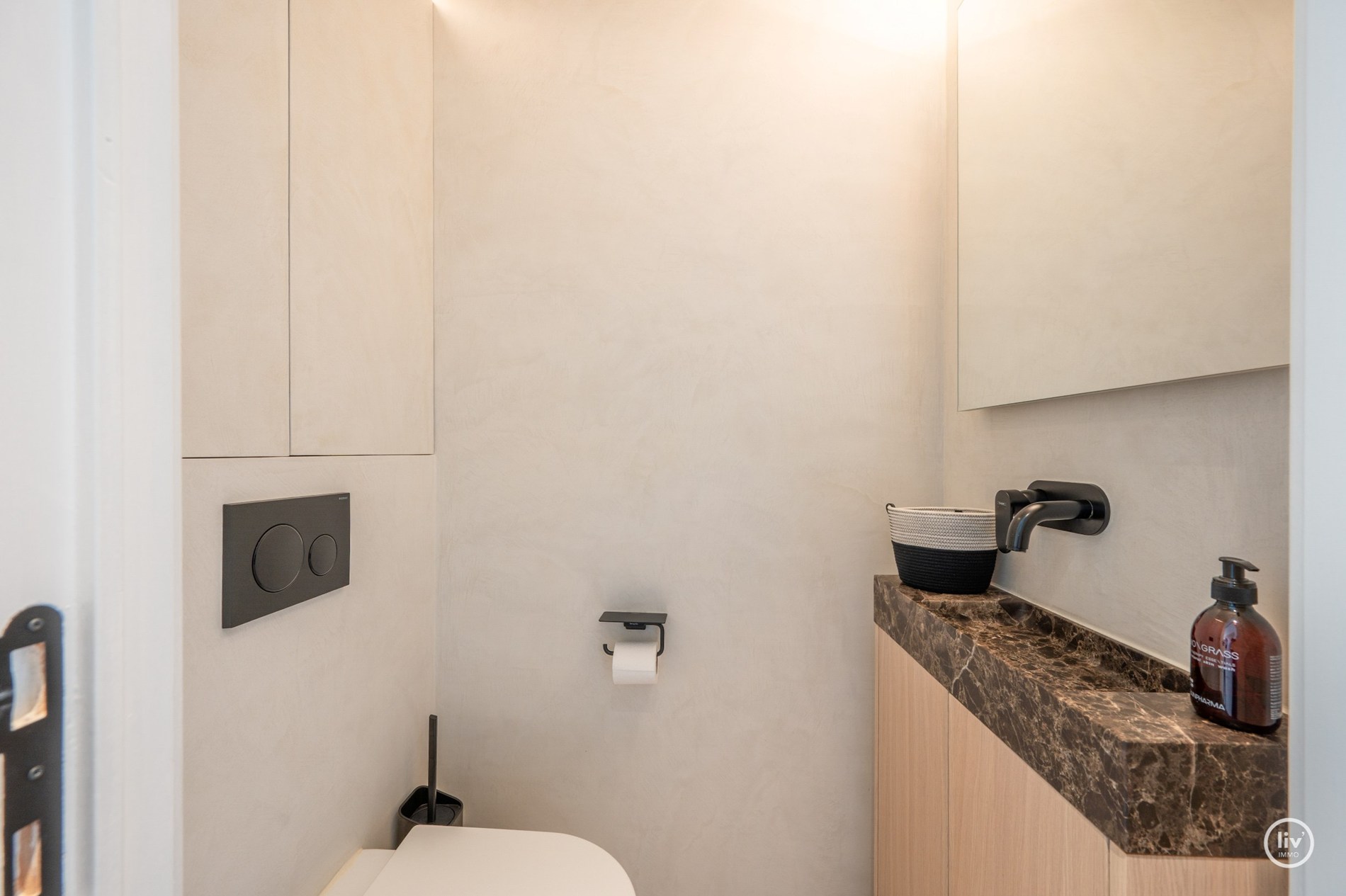 Uitzonderlijk luxueus afgewerkte duplex met royale terrassen, op topligging te Dumortierlaan. Hier werd over elk detail nagedacht 