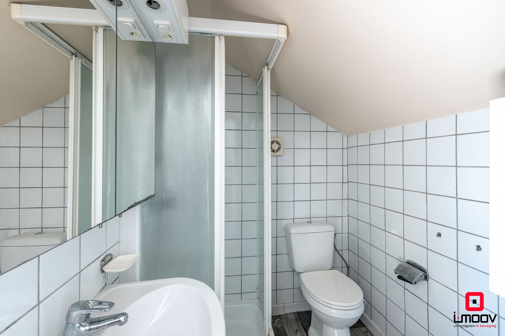 Lichtrijke studio met parkzicht te Sint-Amandsberg 