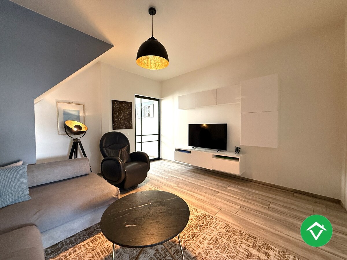 Prachtig gerenoveerde woning met 3 slaapkamers en tuin te Roeselare 