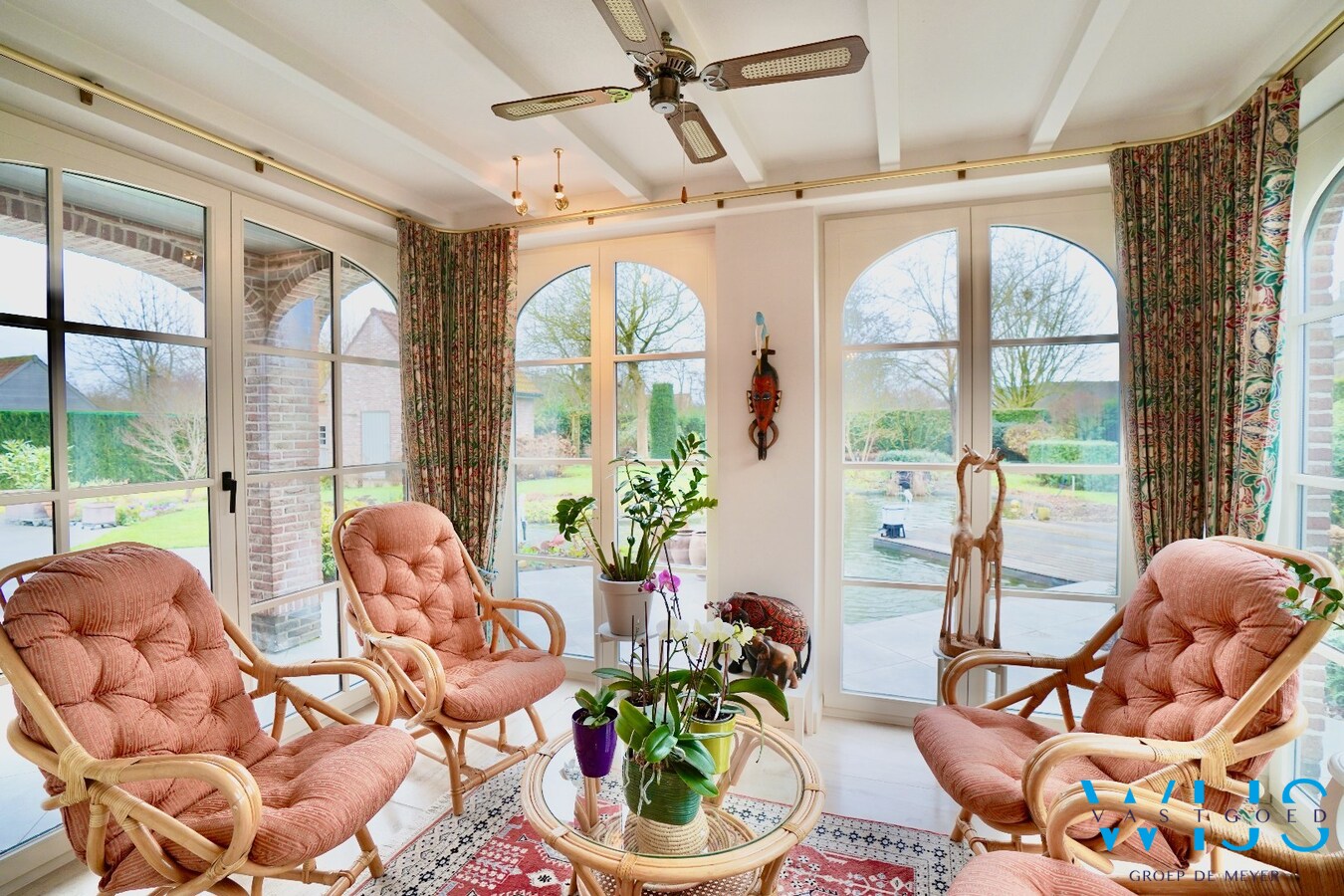 Instapklare open bebouwing met prachtige tuin op 1.220 m² in rustige woonwijk 