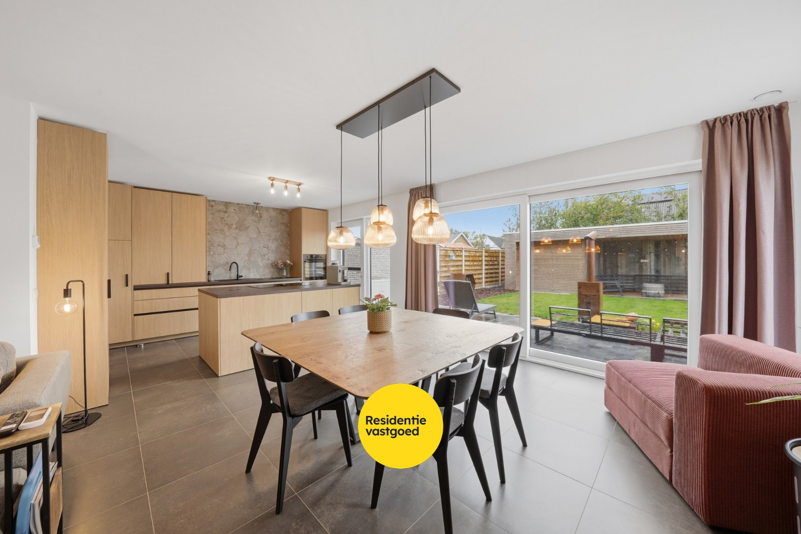 Energiezuinige halfopen nieuwbouwwoning met 4 slaapkamers in Oudenburg 