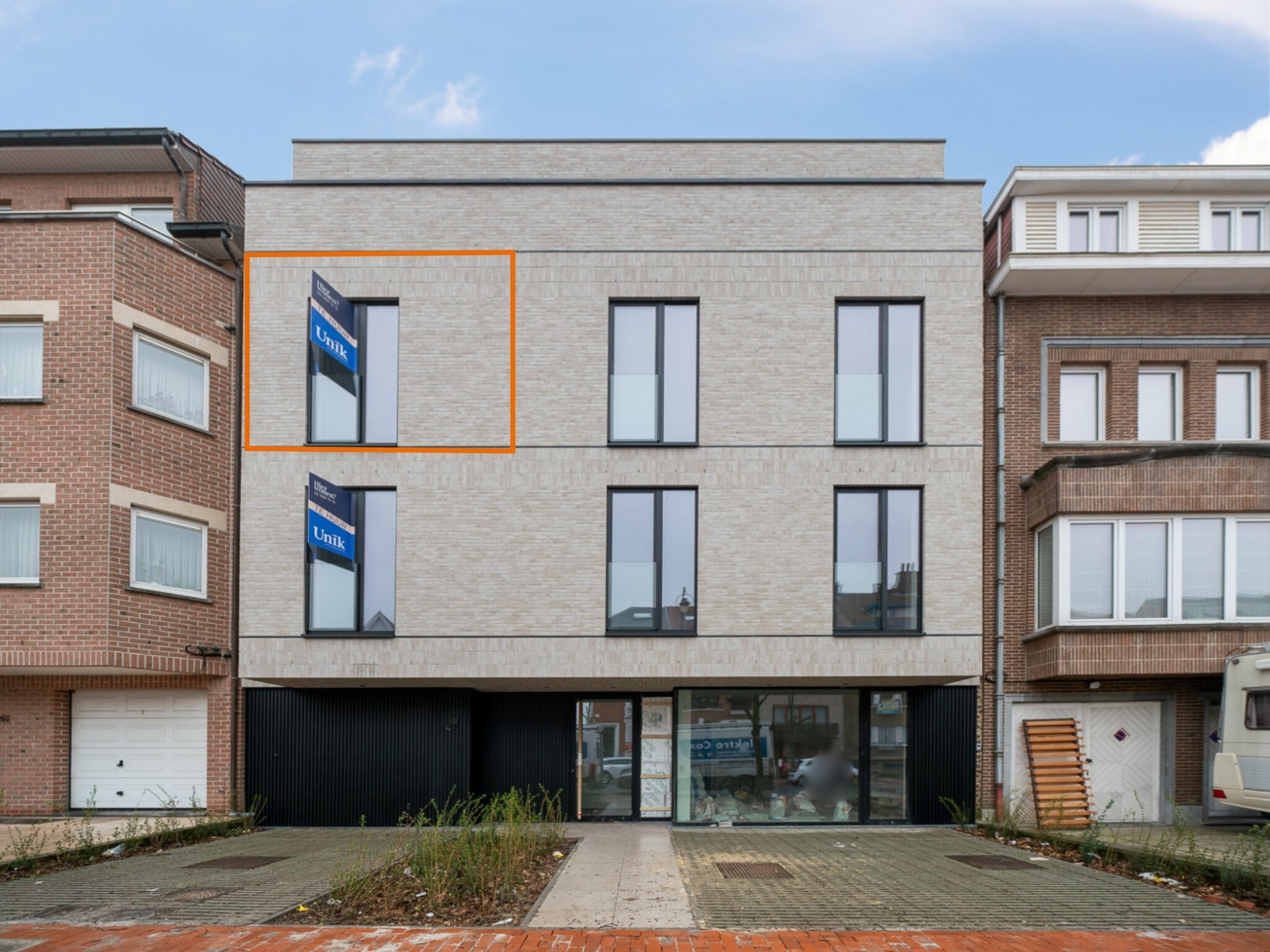 Nieuwbouw 1-kamer appartement met parking, kelder &amp; terras 