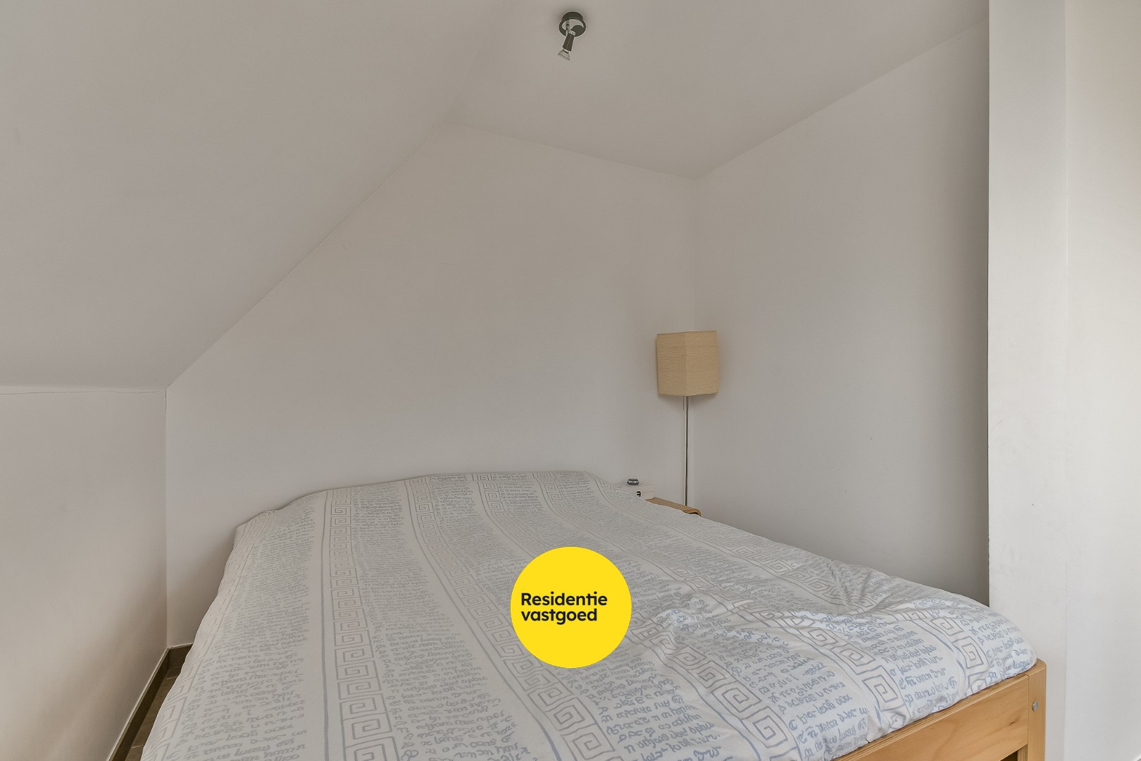 Ruim duplex appartement te huur in het centrum van Oudenburg 