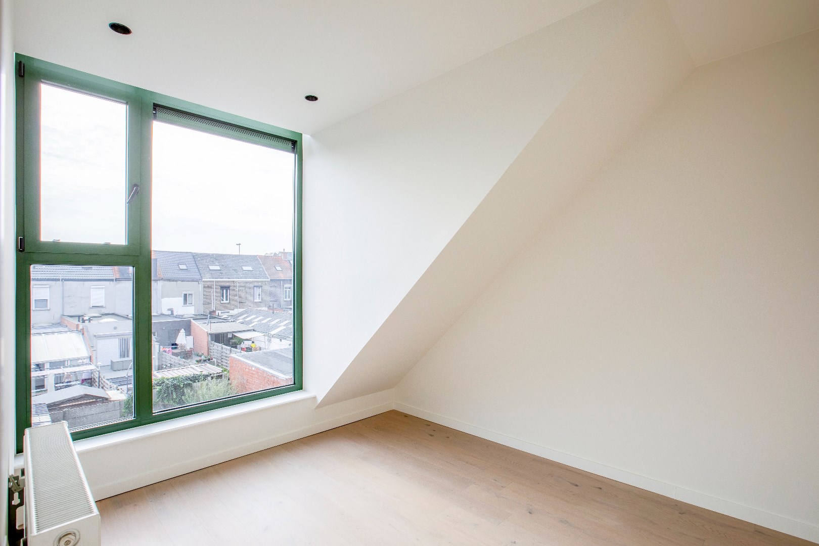 Instapklare woning met 3 slaapkamers en buitenruimte 