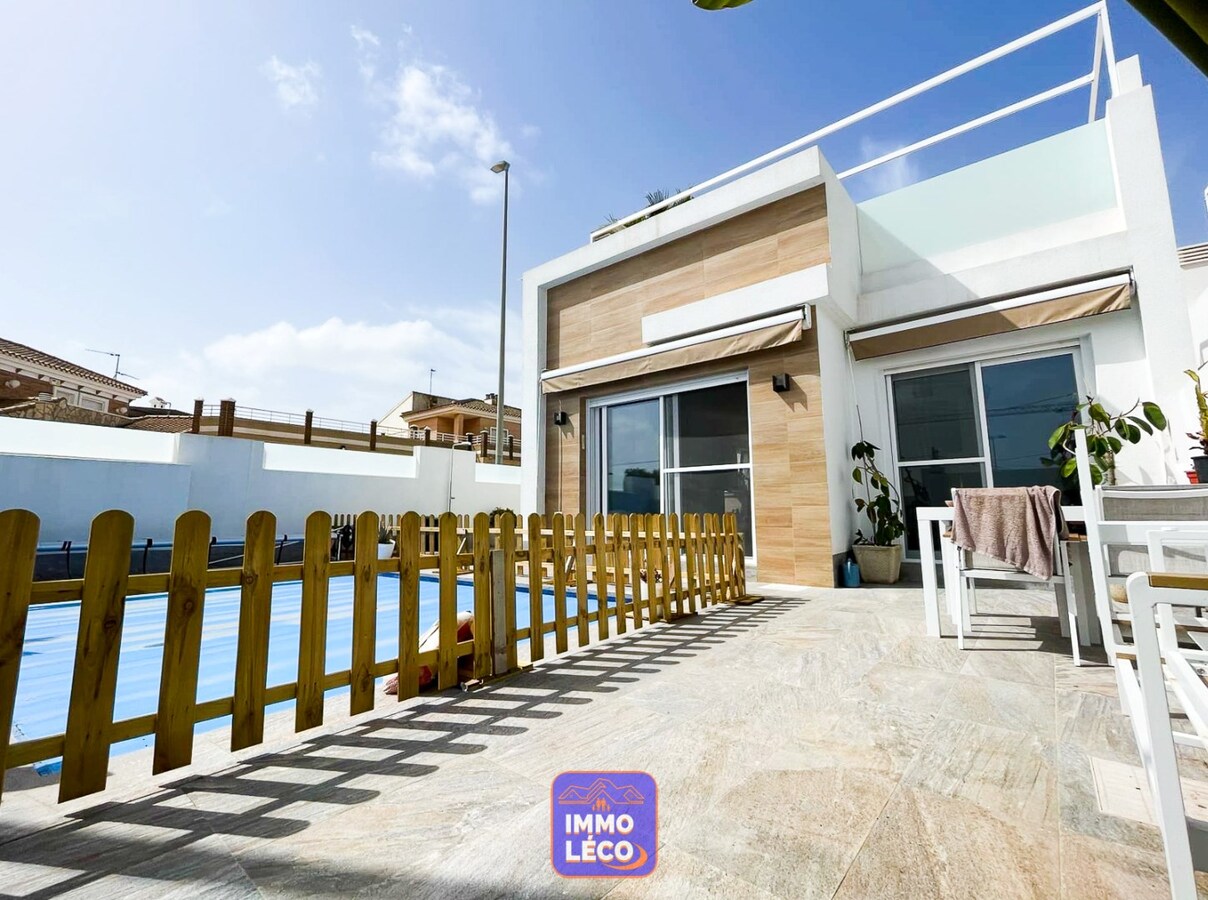 Villa de 2022 avec piscine et grande terrasse, à 20 min de la plage ! 