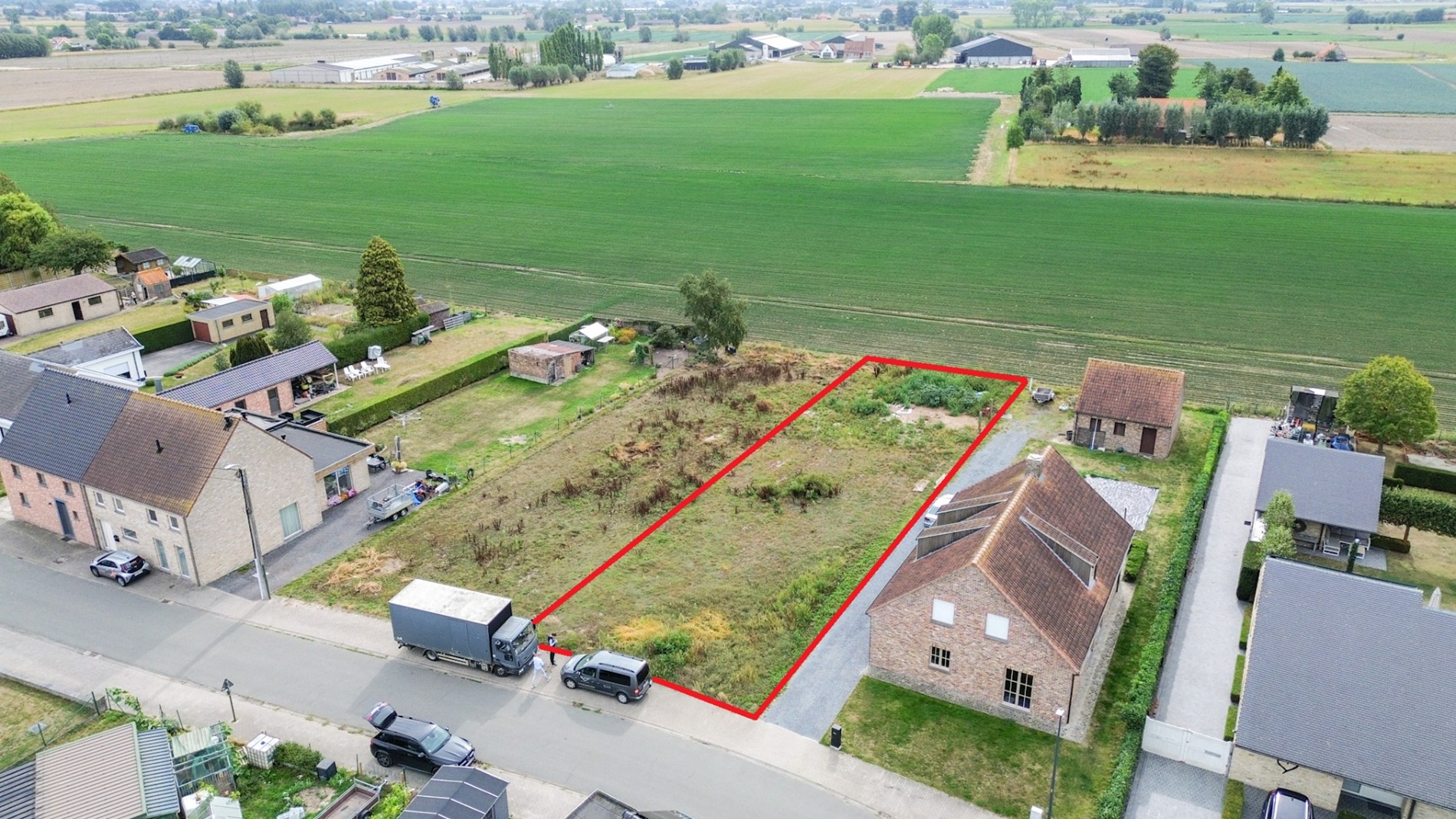 Mooi gelegen perceel bouwgrond voor open bebouwing, 804 m², Bovekerke. 