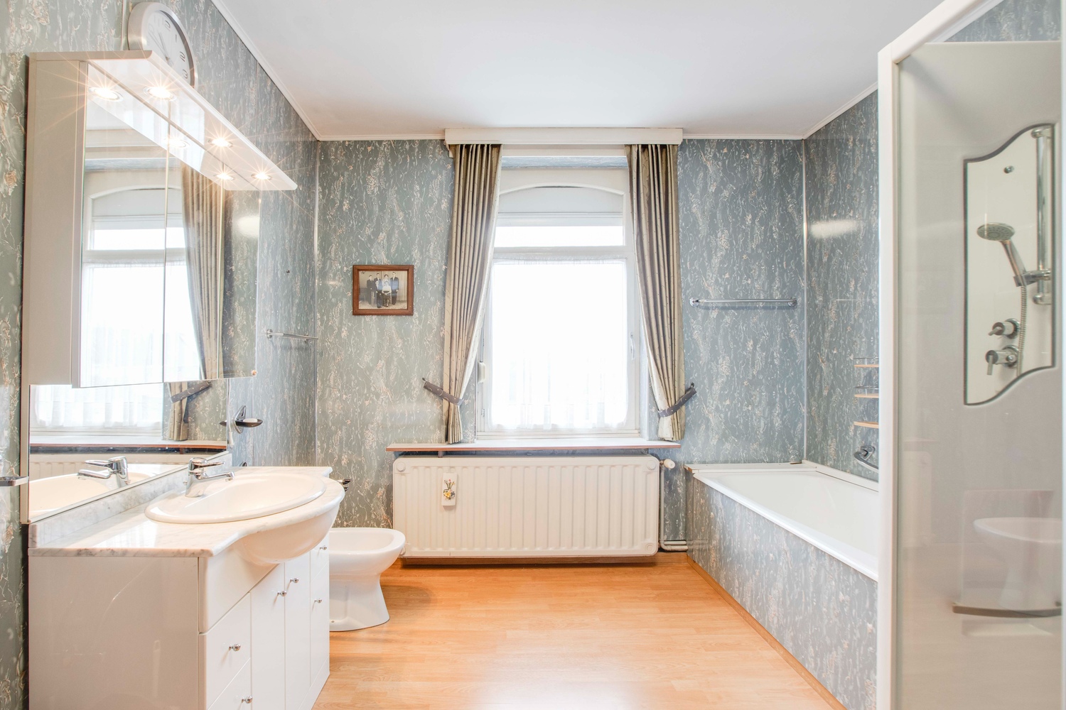 Herenwoning met 3 slpks op een perceel van 7a 42 ca Herzele 