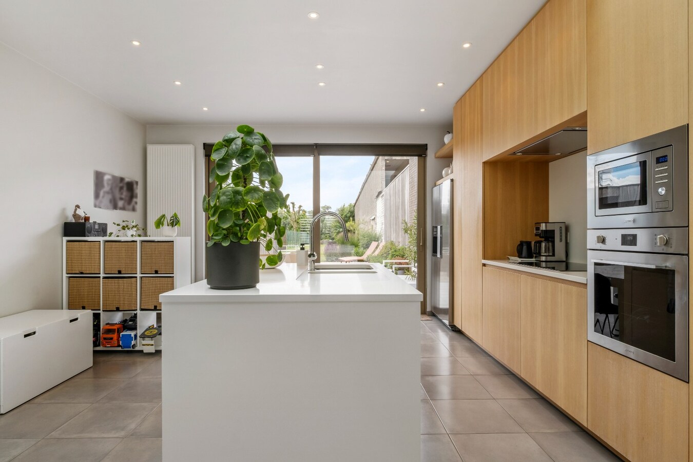 Fantastische instapklare woning met grote tuin te Heule ! 