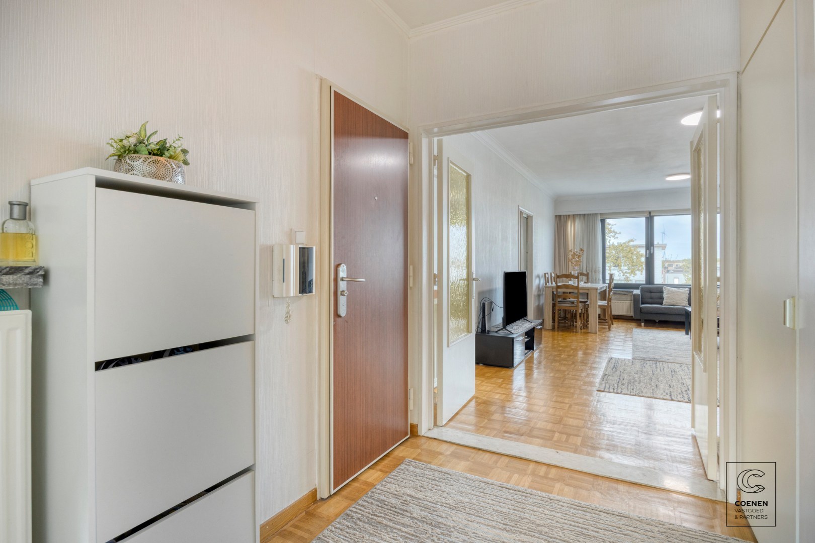 Ruim appartement van 104 m² met drie slaapkamers op centrale ligging te Merksem! 