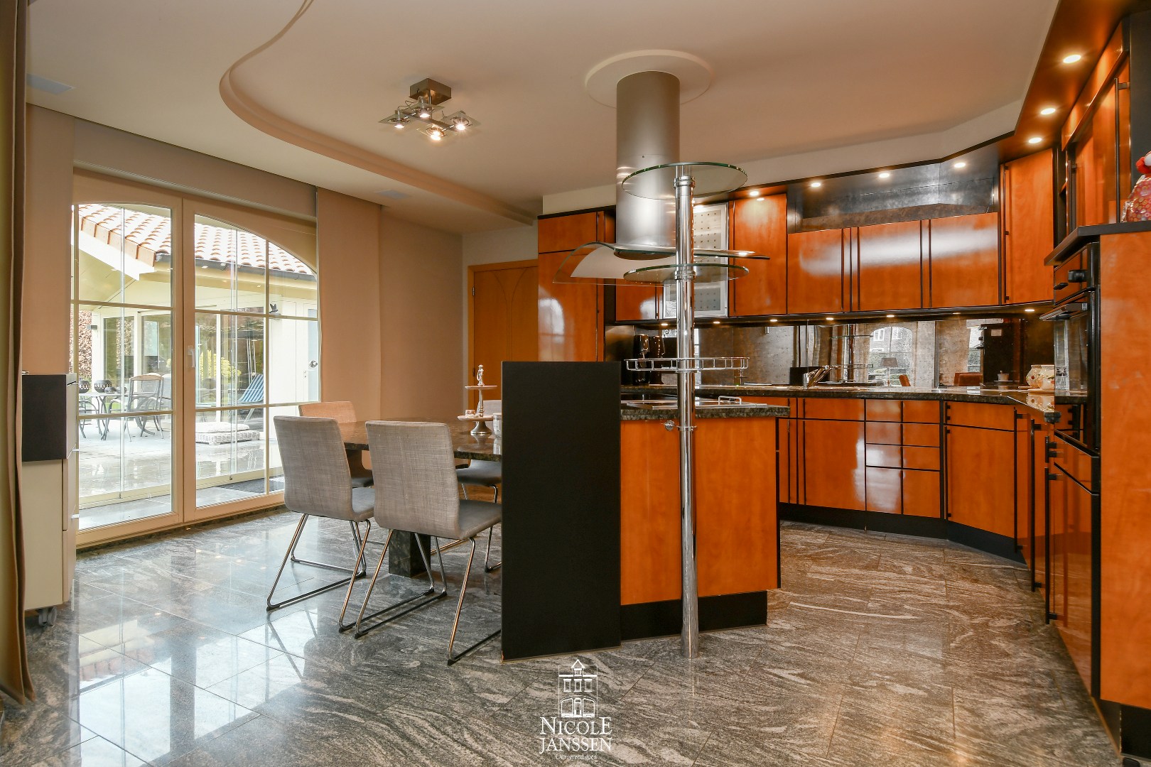 L-vormige leefkeuken 