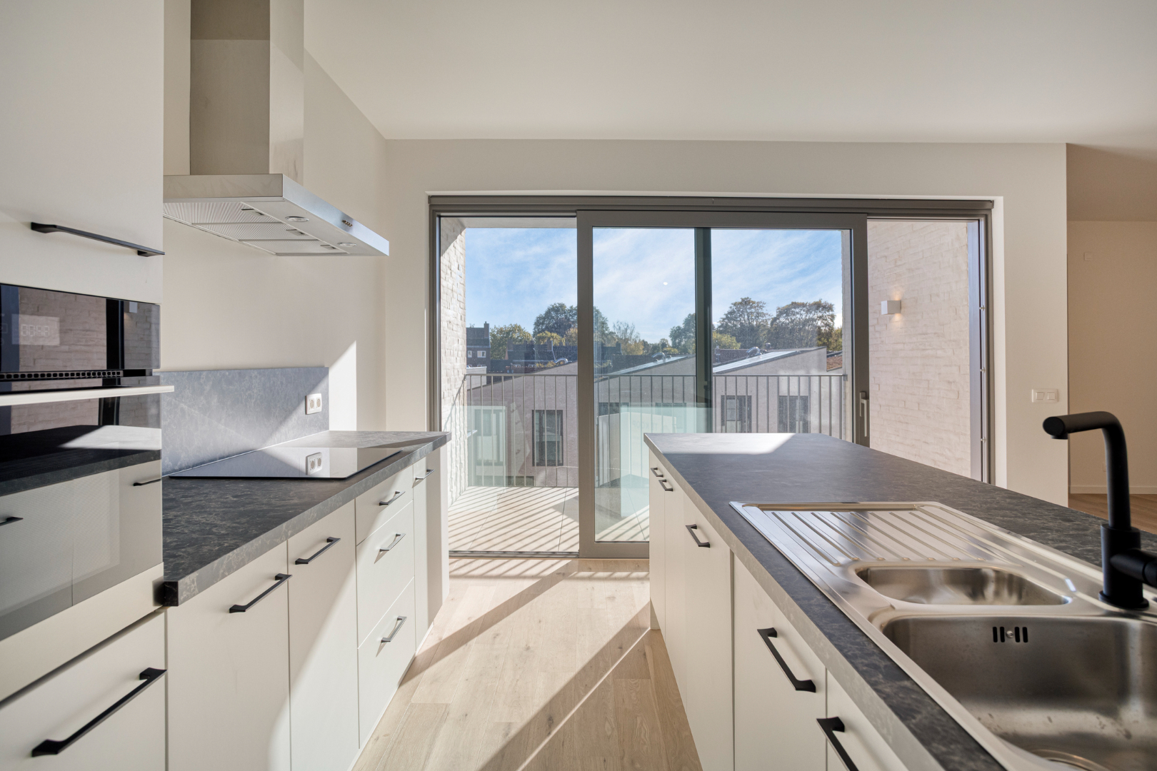 Nieuwbouw appartement met 3 slaapkamers, 2 badkamers, terras, 2 autostaanplaatsen en kelderberging in Leuven! - EPC A - bewoonbare opp. 108 m² 