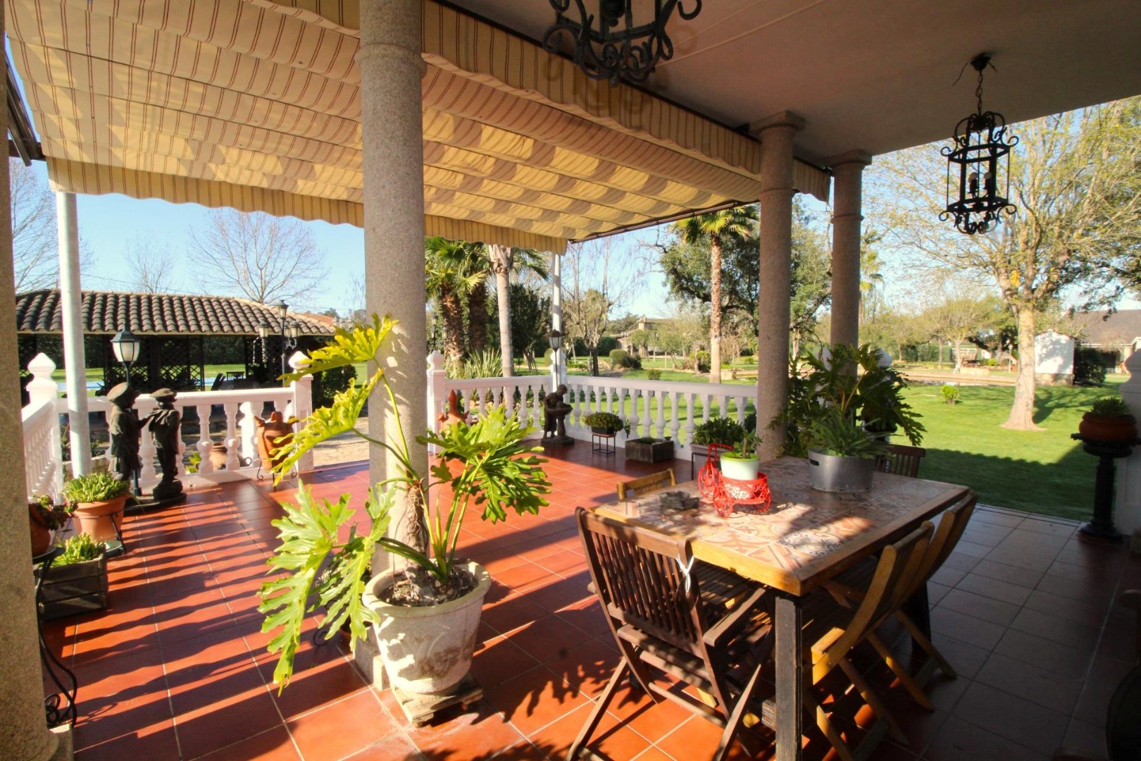 Villa te koop in Badajoz