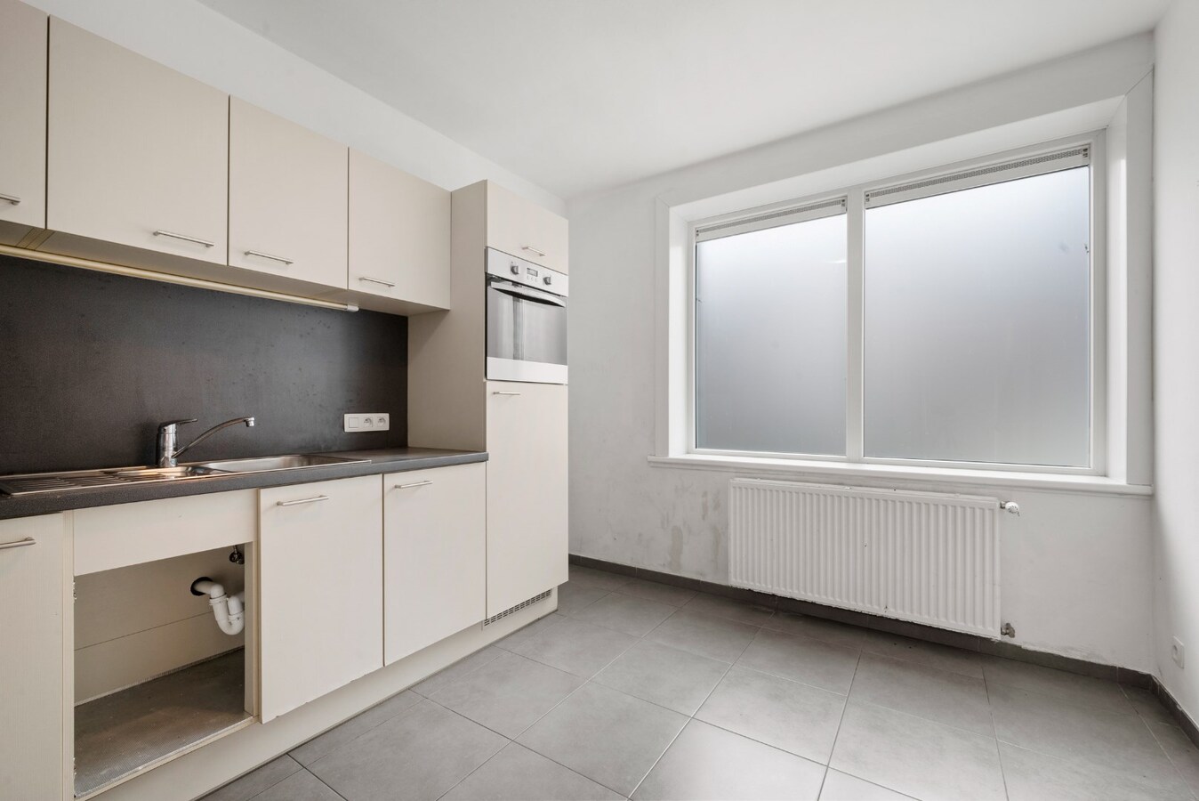 Uitstekend gelegen opbrengsteigendom op de Grote Markt van Diksmuide 