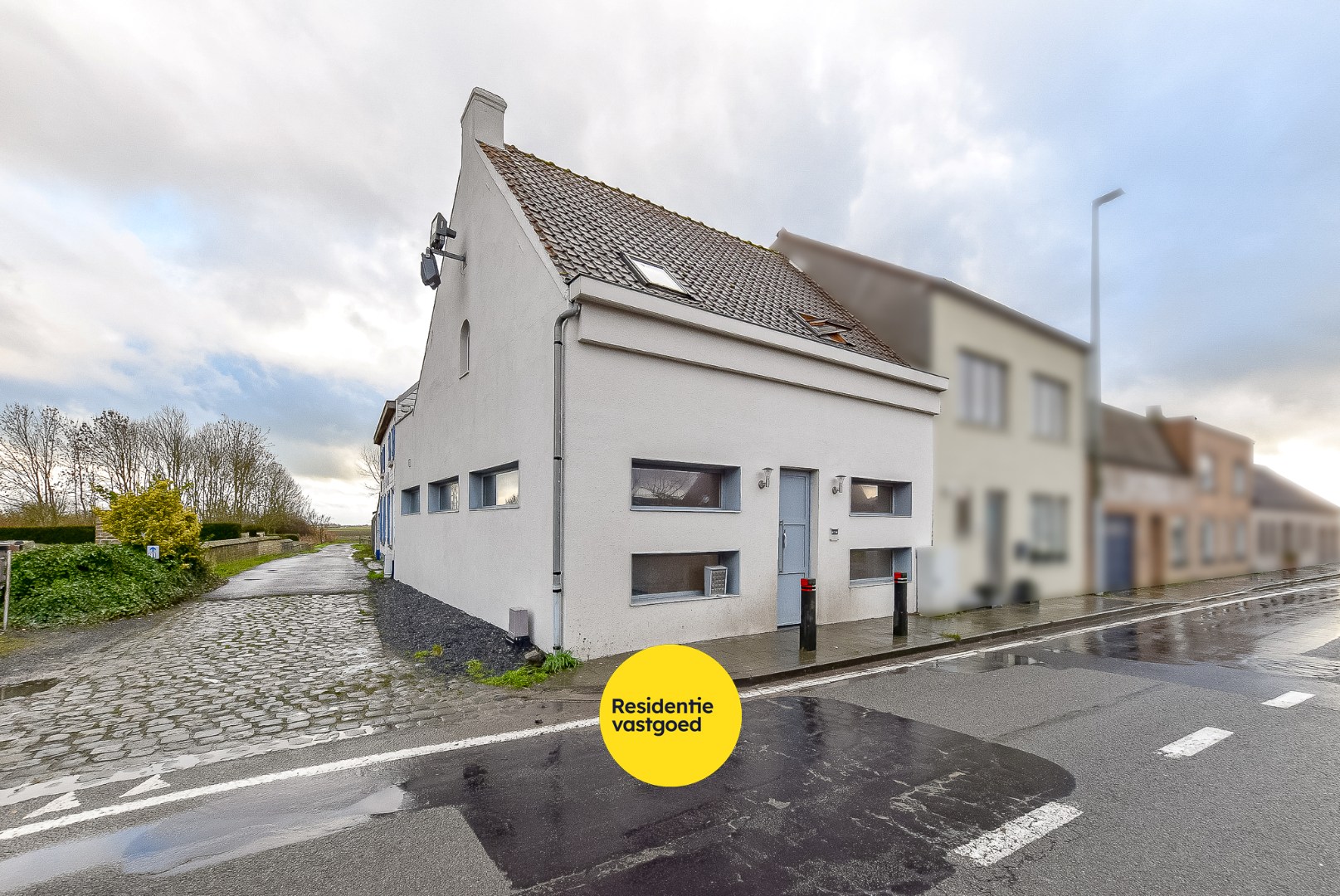 Gezellige halfopen woning met tuin en parking 