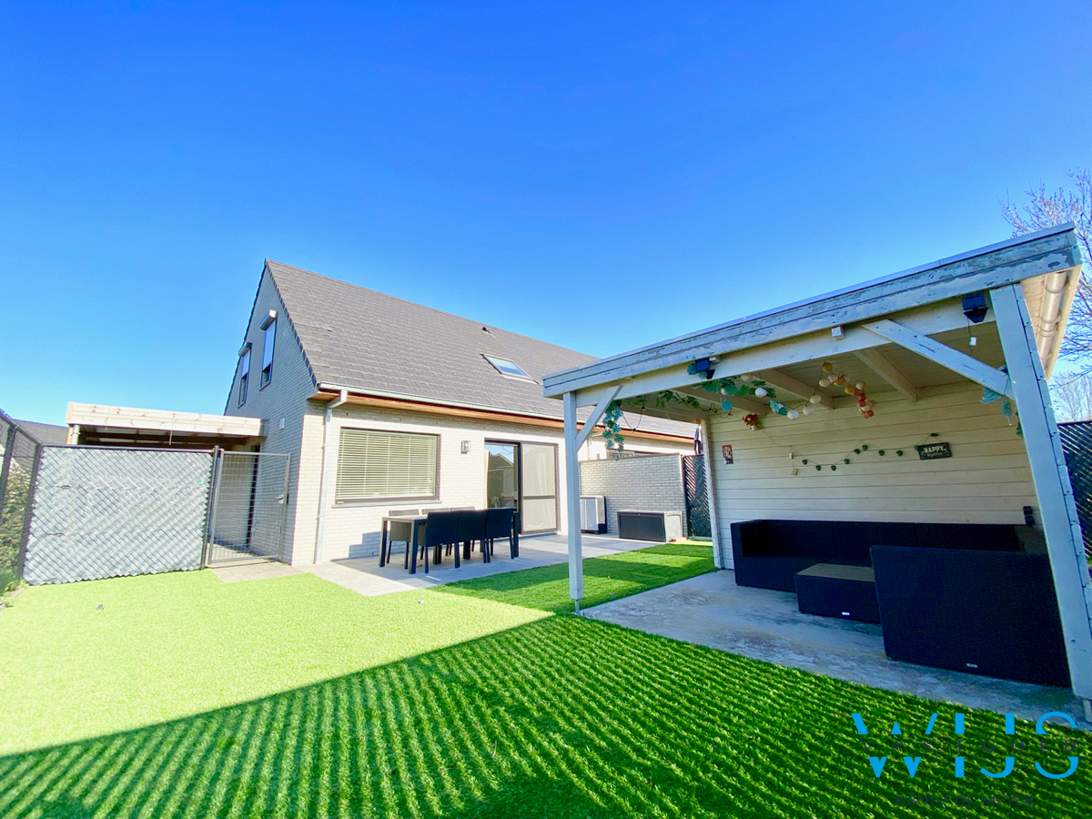 Recent instapklaar woonhuis in het centrum van Assenede ! 