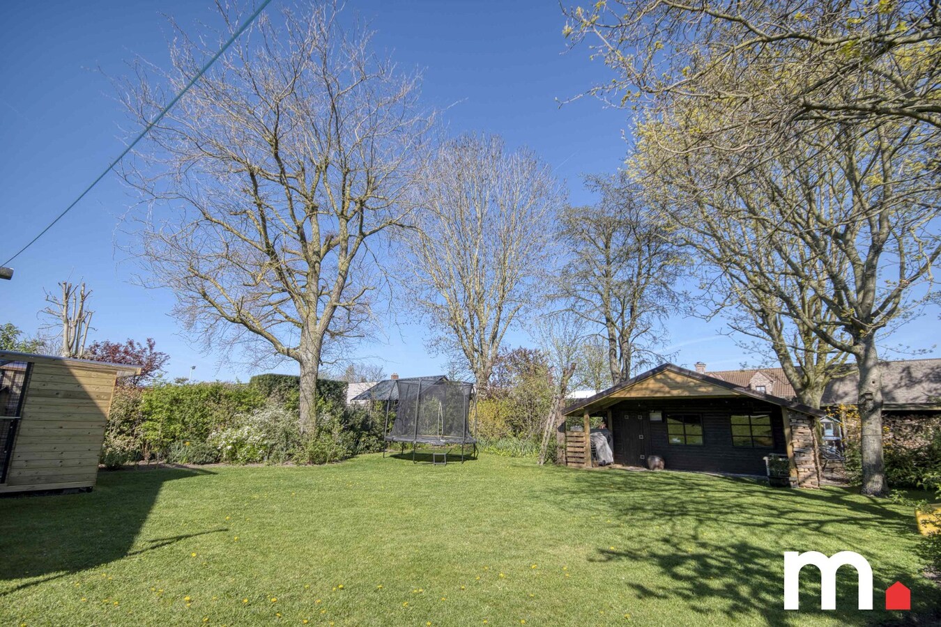 Mooie en welgelegen bungalow in centrum Oostrozebeke ! EPC B ! 