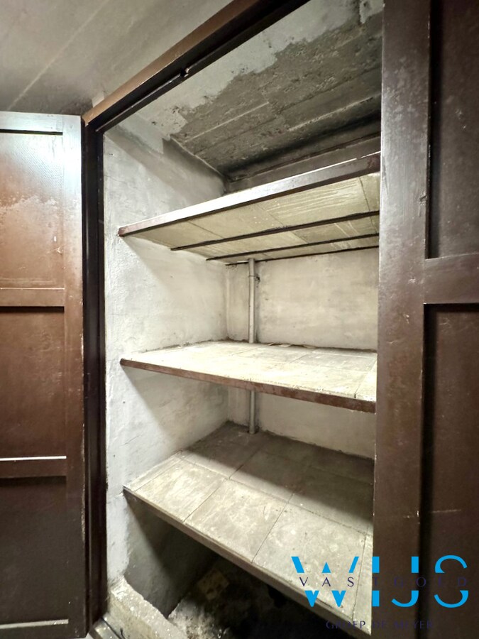 Zeer ruim karaktervol appartement te Gent ! 