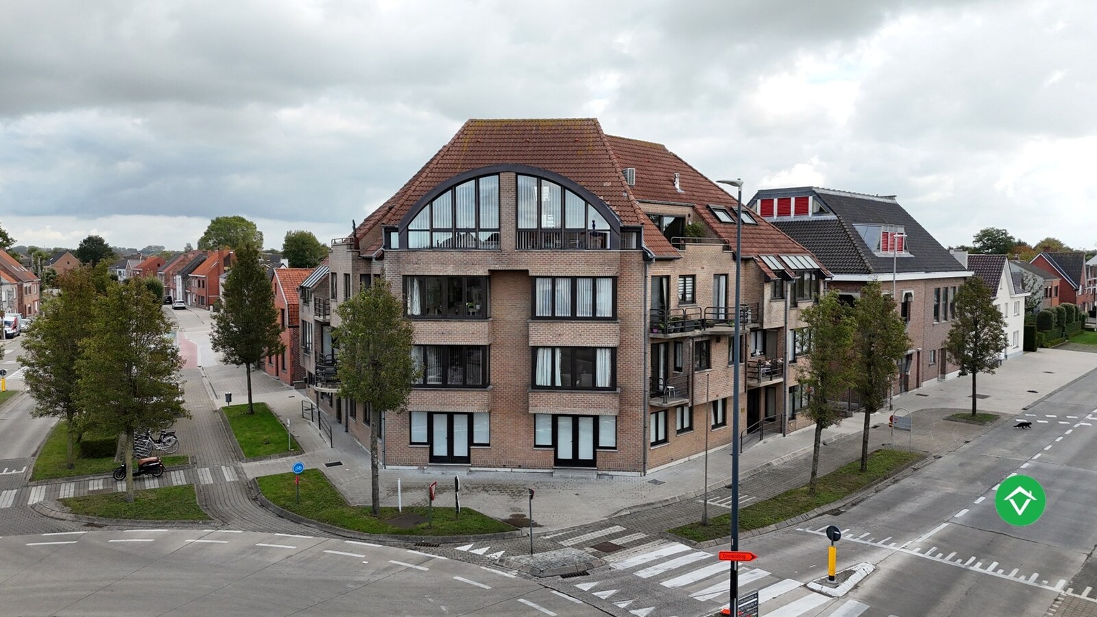 Gelijkvloers appartement met 2 slaapkamers in hartje Koekelare 