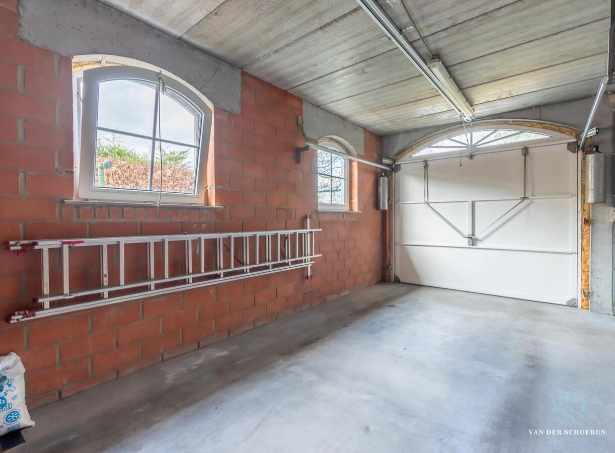 Stijlvolle villa in prachtige, groene omgeving.    Exclusief. 