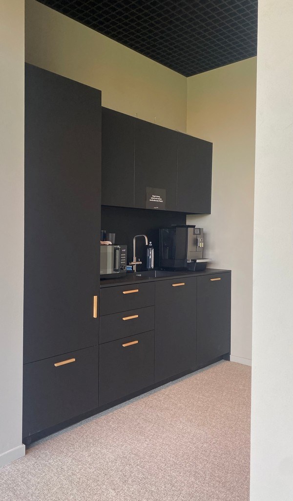 Gemeubelde kantoren met diensten In The Yard in Drongen