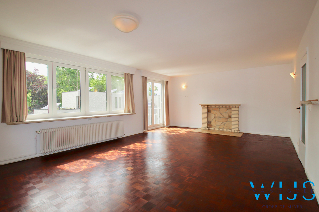 Instapklaar &amp; volwaardig appartement in Sint - Amandsberg 