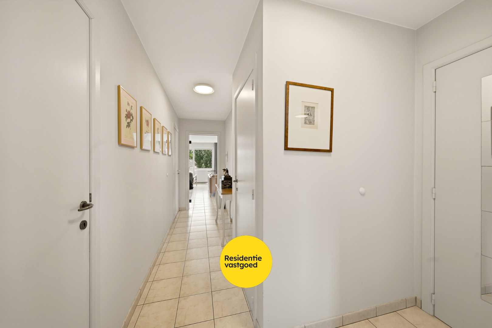 Appartement op 1e verdieping met 2 slaapkamers in centrum Oudenburg (Karpelhof) 