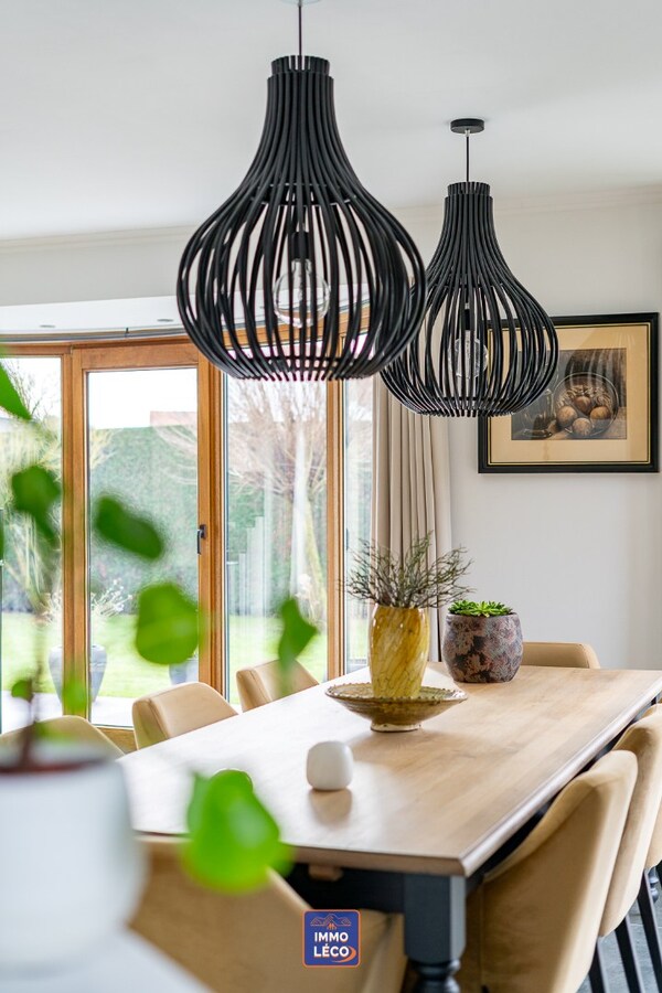 Magnifique villa érigée sur 762m², dans un clos prisé – Coup de cœur ! 