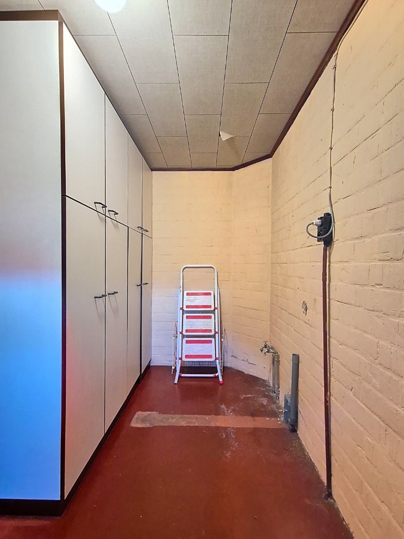 Halfopen woning met 4 slpk 