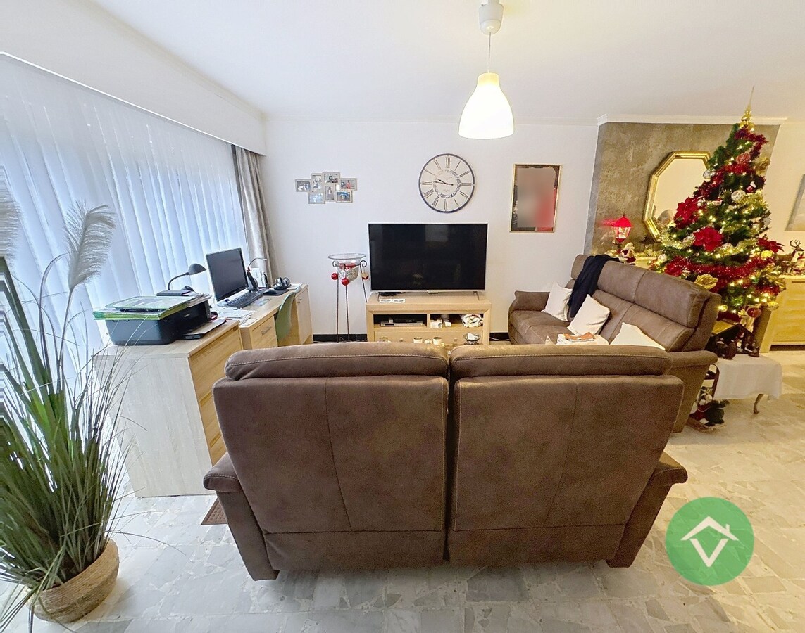 Ruime rijwoning met tuin, garage en 4 slaapkamers in Roeselare 